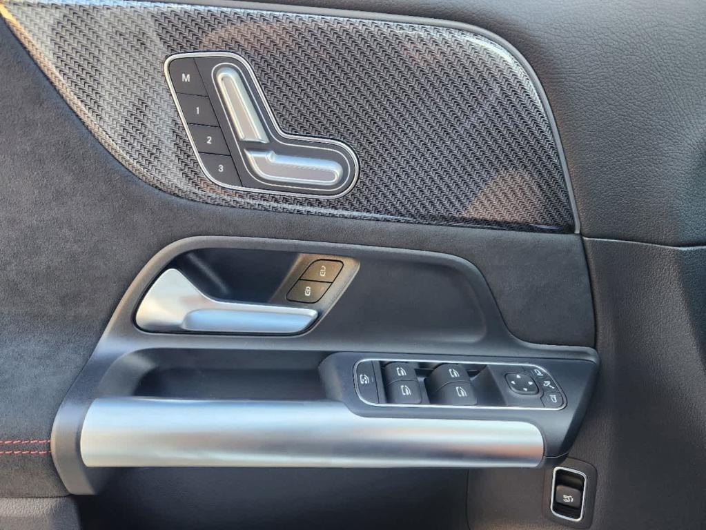 new 2025 Mercedes-Benz GLA 250 car, priced at $51,080