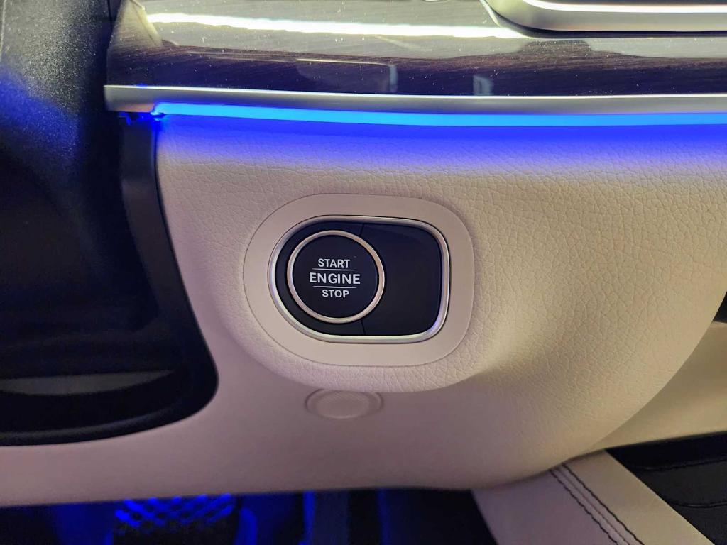 new 2025 Mercedes-Benz GLE 450e car, priced at $80,195