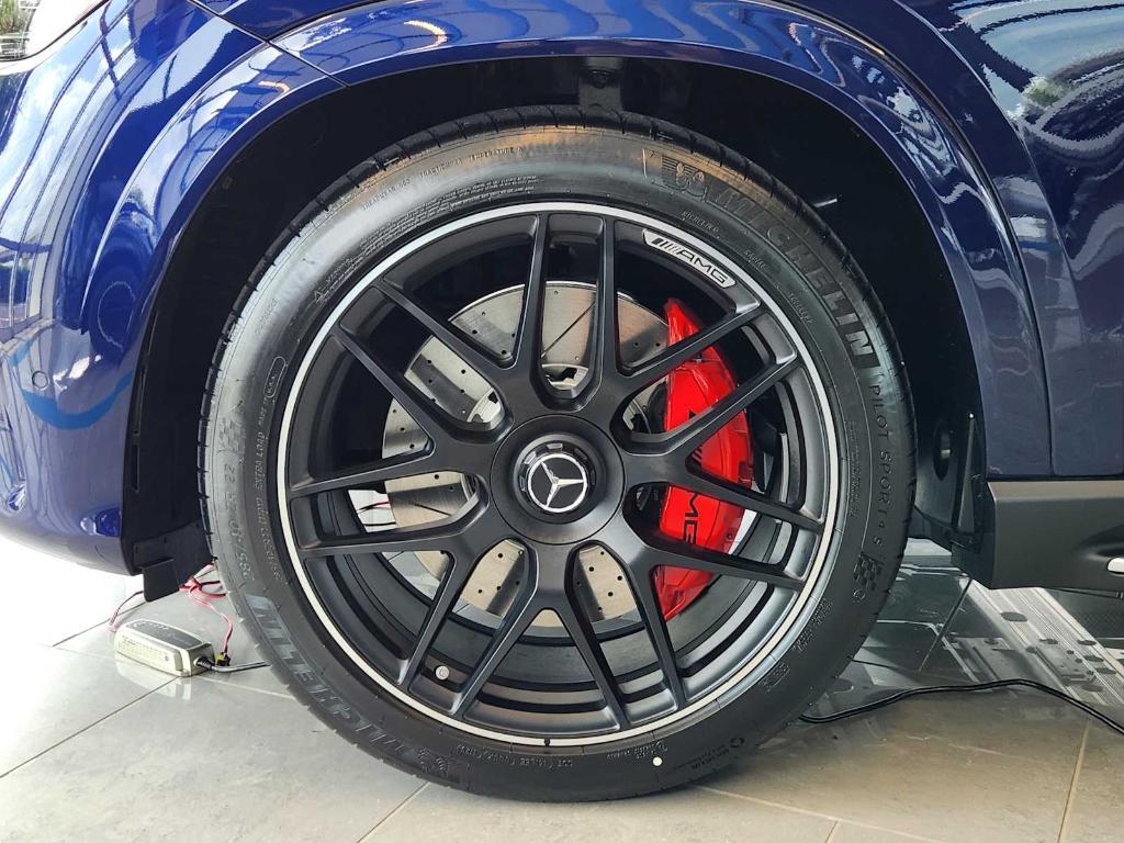 new 2025 Mercedes-Benz AMG GLE 63 car, priced at $146,265