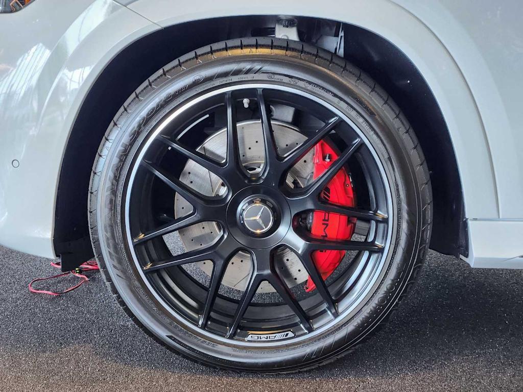 new 2025 Mercedes-Benz AMG GLE 63 car, priced at $137,995