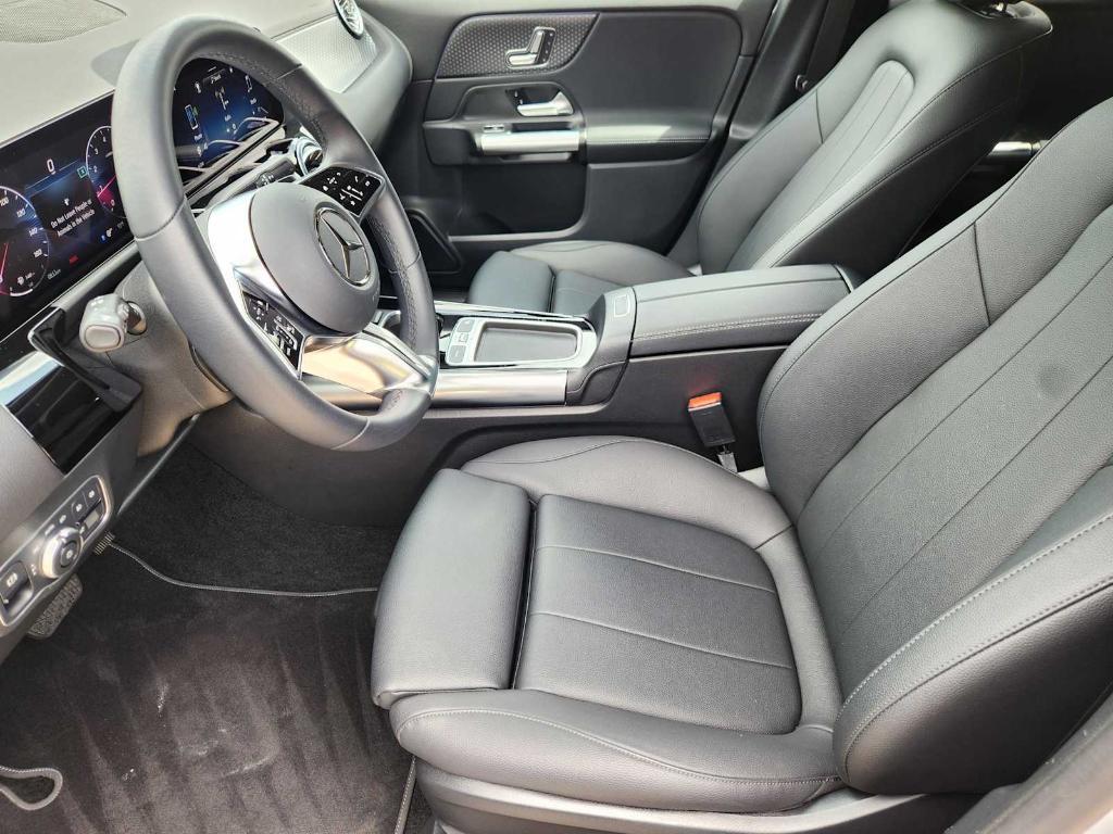 used 2025 Mercedes-Benz GLA 250 car, priced at $39,770