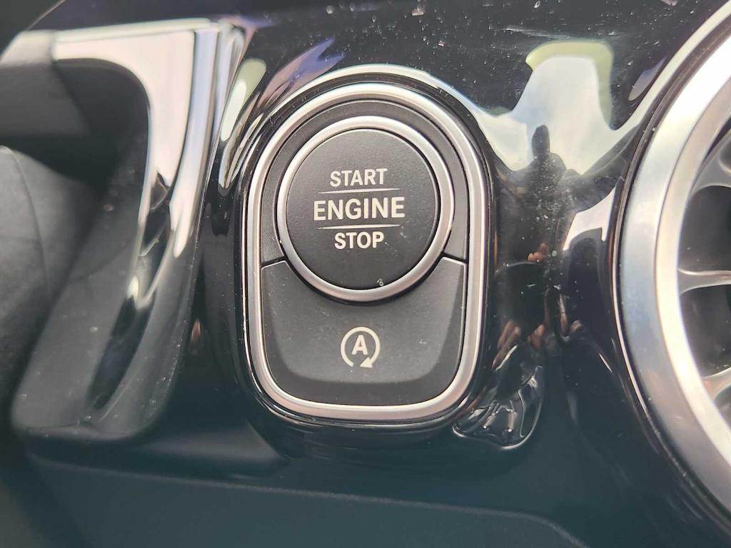 used 2025 Mercedes-Benz GLA 250 car, priced at $39,770