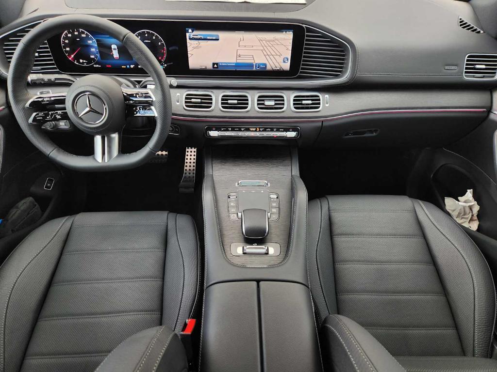 new 2025 Mercedes-Benz GLS 580 car, priced at $118,275