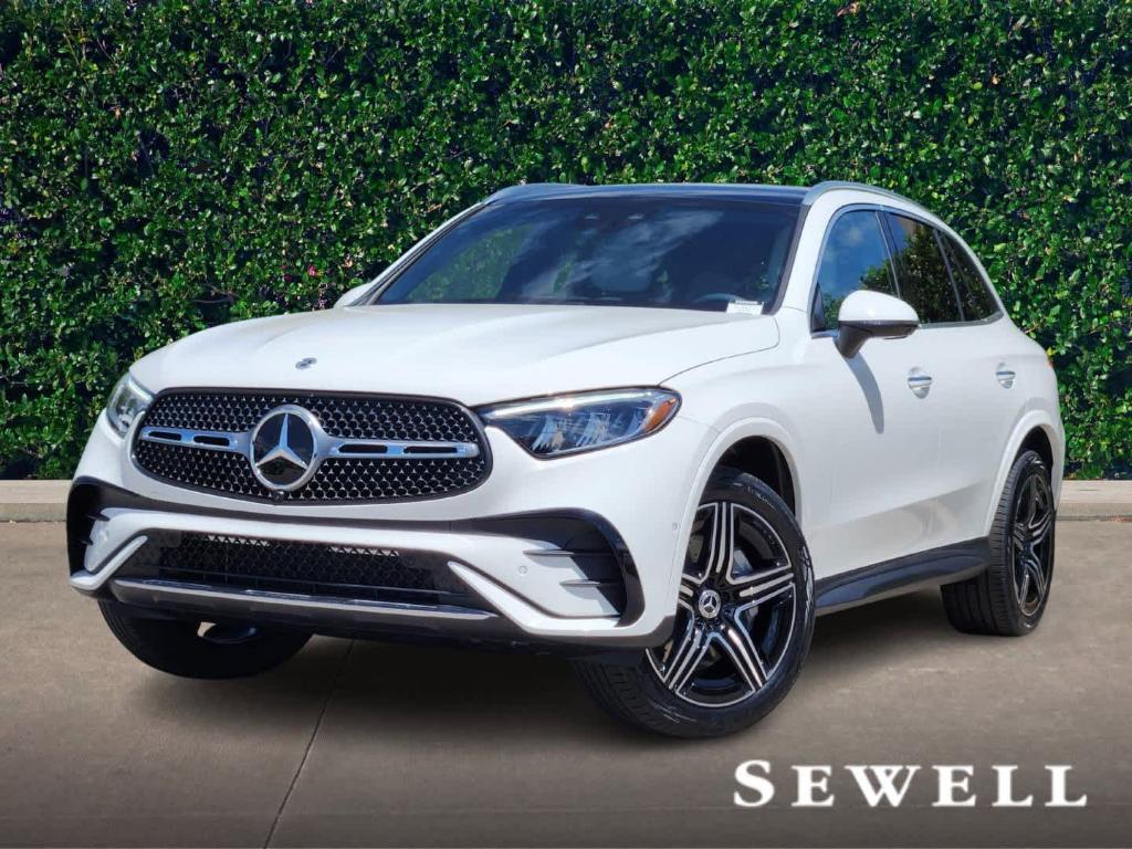 new 2025 Mercedes-Benz GLC 300 car, priced at $61,755