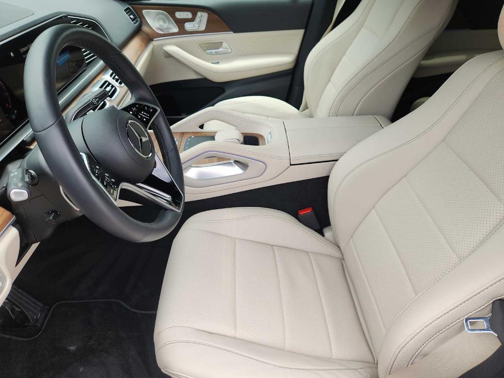 used 2025 Mercedes-Benz GLE 450 car, priced at $67,790