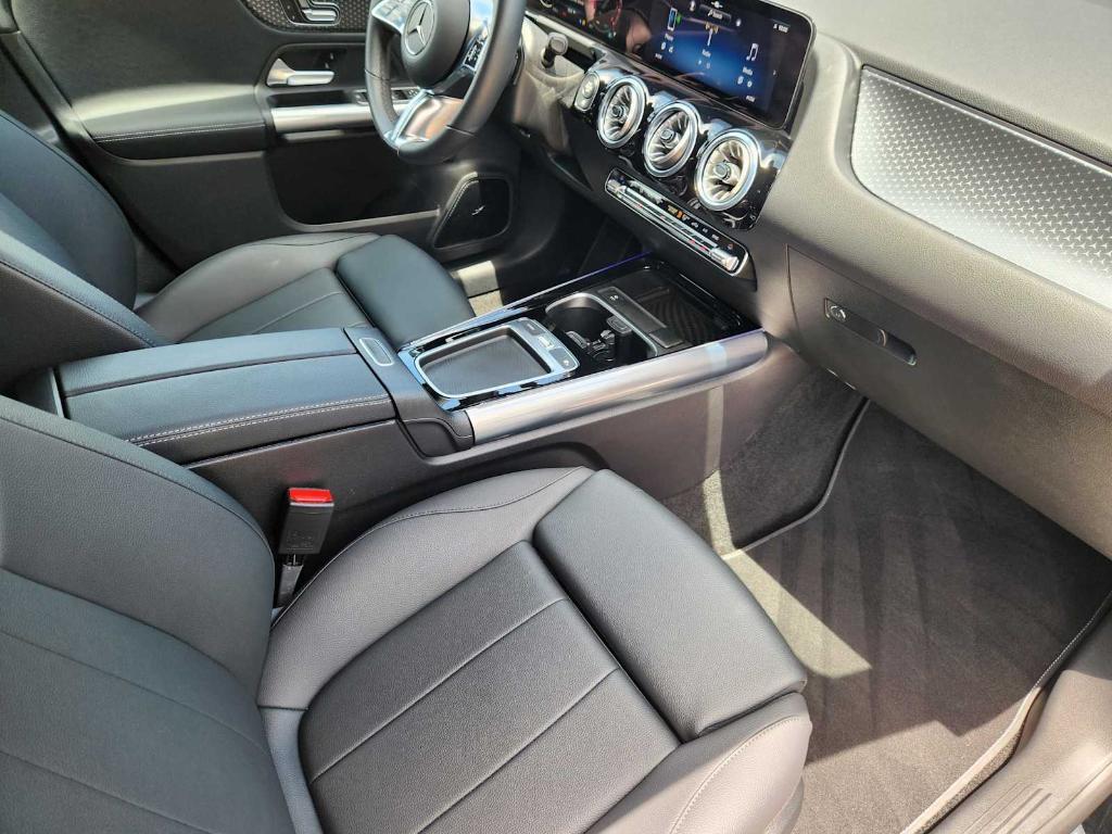 used 2025 Mercedes-Benz GLA 250 car, priced at $37,672