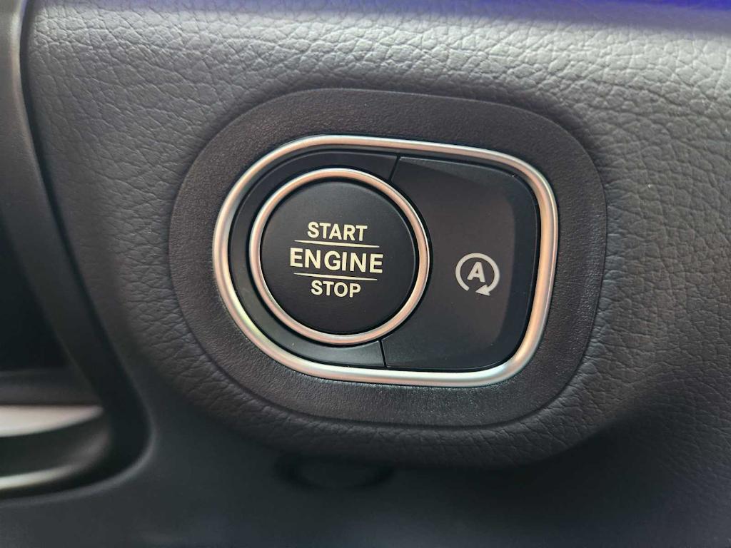 new 2025 Mercedes-Benz GLS 450 car, priced at $93,095