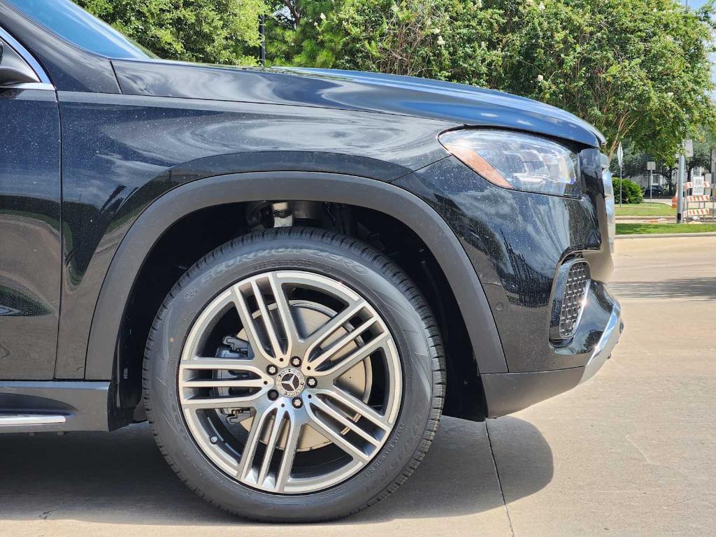 new 2025 Mercedes-Benz GLS 450 car, priced at $93,095