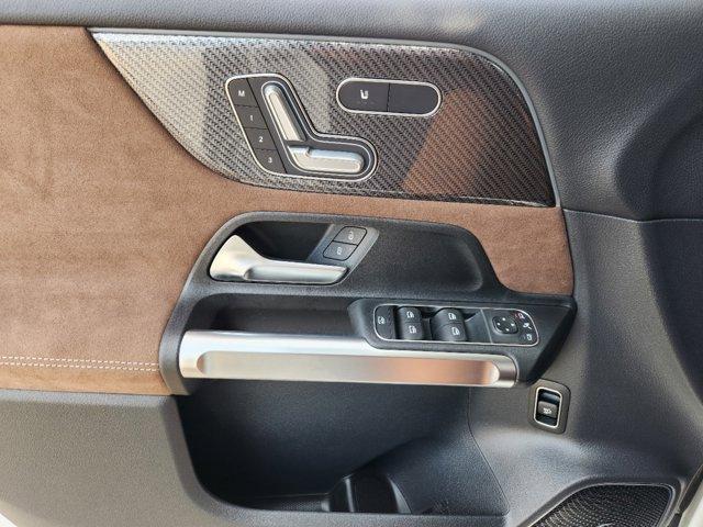 new 2025 Mercedes-Benz GLB 250 car, priced at $53,450