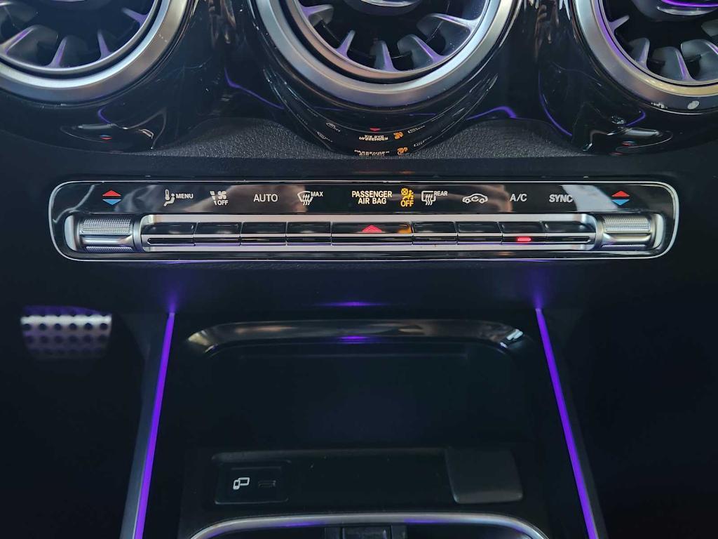 used 2023 Mercedes-Benz GLB 250 car, priced at $30,992