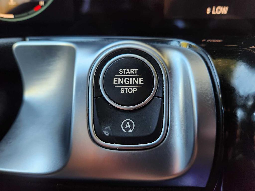 used 2023 Mercedes-Benz GLB 250 car, priced at $30,992
