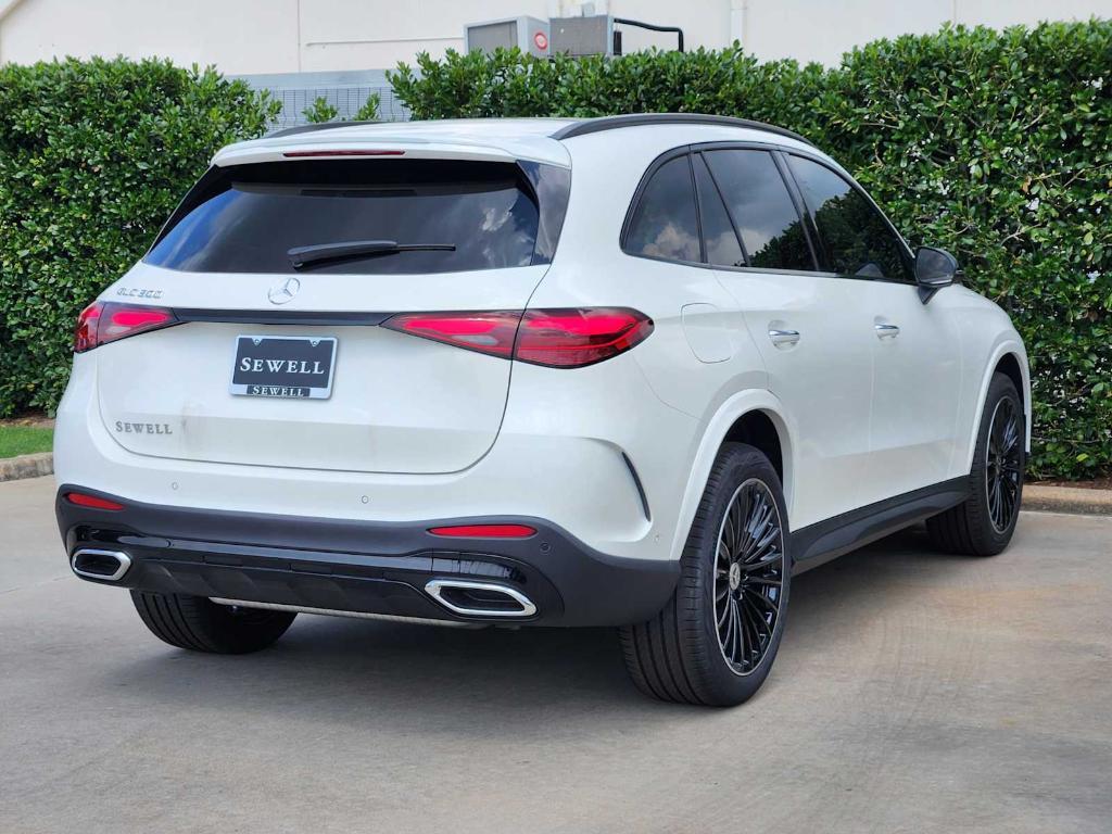 new 2025 Mercedes-Benz GLC 300 car, priced at $60,165