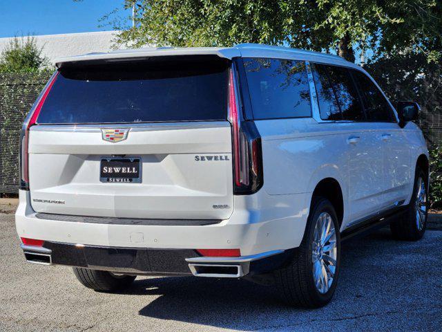 used 2022 Cadillac Escalade ESV car, priced at $58,444