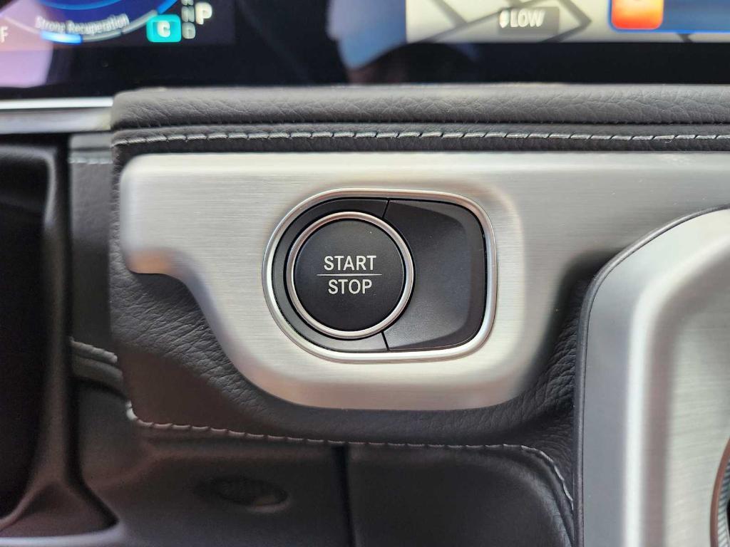 new 2025 Mercedes-Benz G-Class car, priced at $170,370