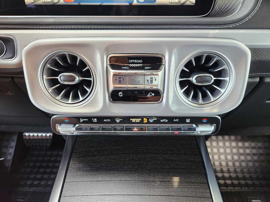 new 2025 Mercedes-Benz G-Class car, priced at $170,370