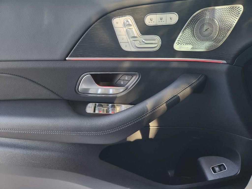 used 2025 Mercedes-Benz GLE 350 car, priced at $60,990