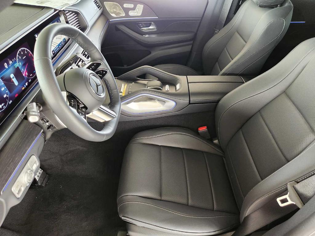 new 2025 Mercedes-Benz GLS 450 car, priced at $100,790