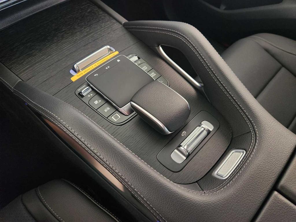 new 2025 Mercedes-Benz GLS 450 car, priced at $100,790
