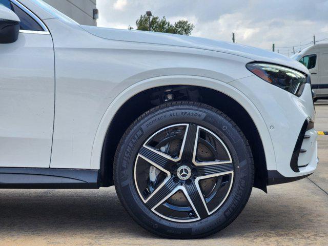 new 2025 Mercedes-Benz GLC 300 car, priced at $62,055