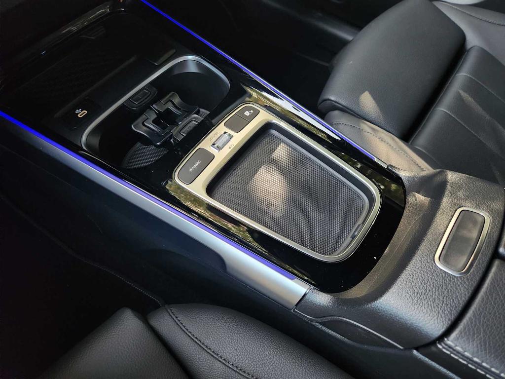 used 2025 Mercedes-Benz GLB 250 car, priced at $39,770