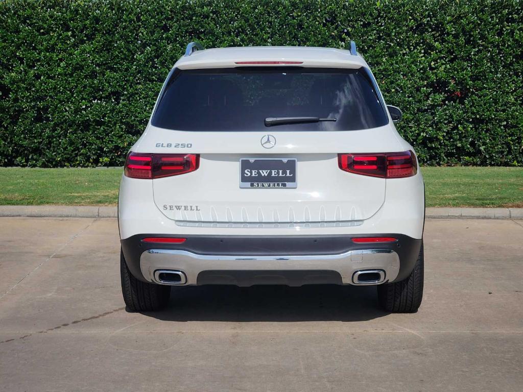 used 2025 Mercedes-Benz GLB 250 car, priced at $39,770