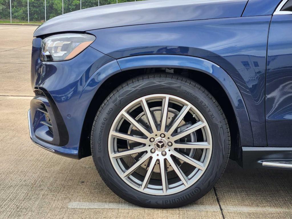 new 2025 Mercedes-Benz GLS 580 car, priced at $119,260