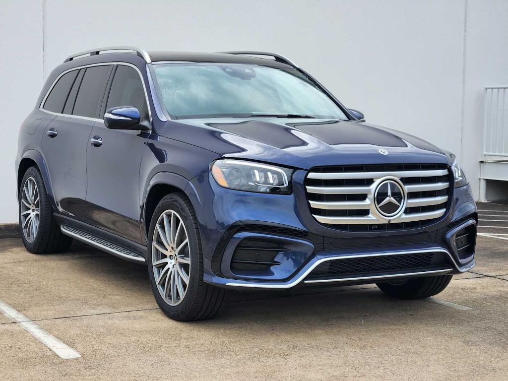 new 2025 Mercedes-Benz GLS 580 car, priced at $119,260
