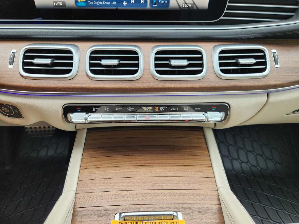 new 2025 Mercedes-Benz GLS 580 car, priced at $119,260