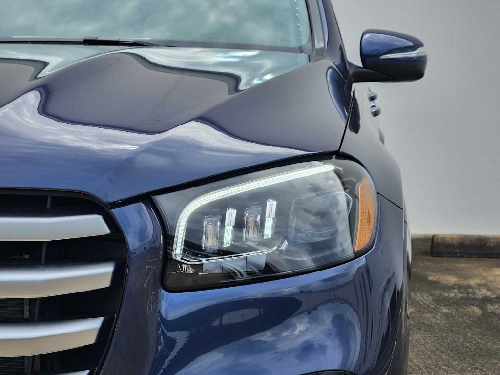 new 2025 Mercedes-Benz GLS 580 car, priced at $119,260