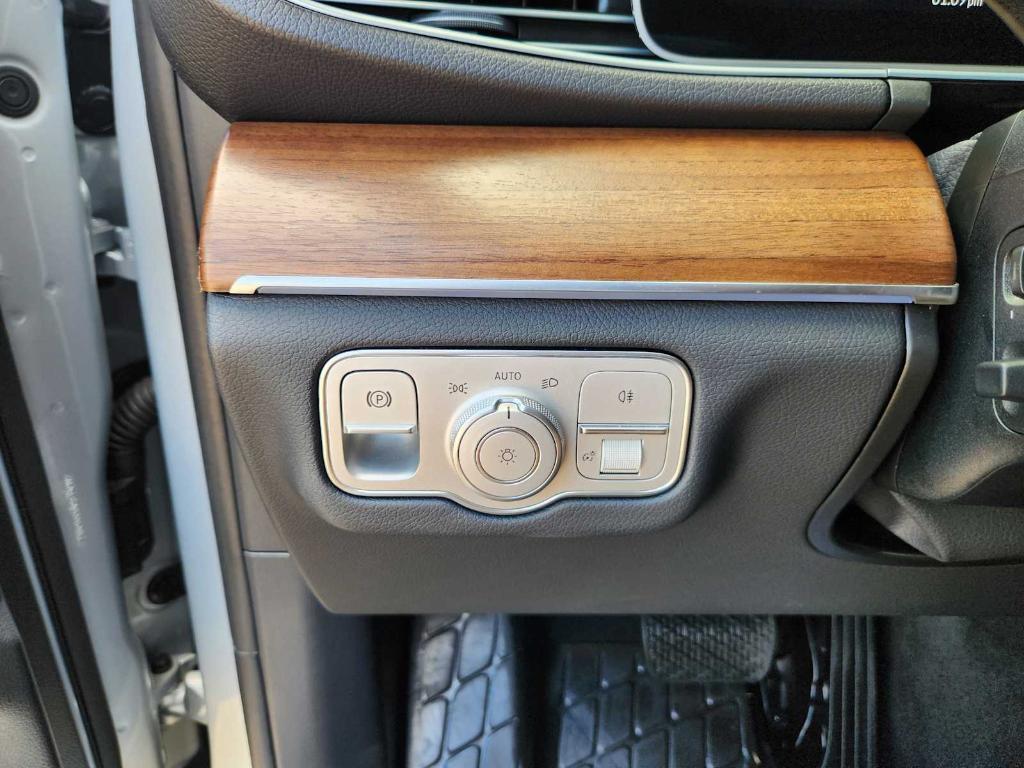 used 2025 Mercedes-Benz GLE 350 car, priced at $58,690