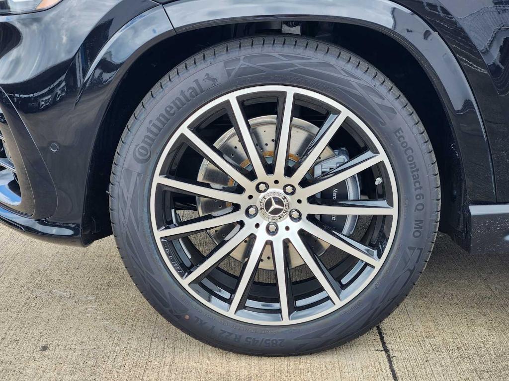 new 2025 Mercedes-Benz GLS 450 car, priced at $100,950