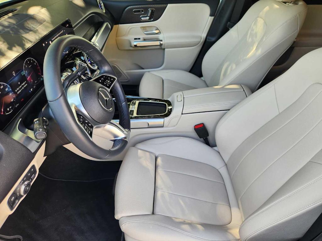 used 2025 Mercedes-Benz GLB 250 car, priced at $37,444