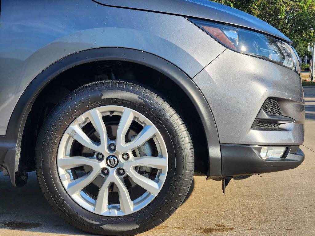 used 2021 Nissan Rogue Sport car, priced at $17,492