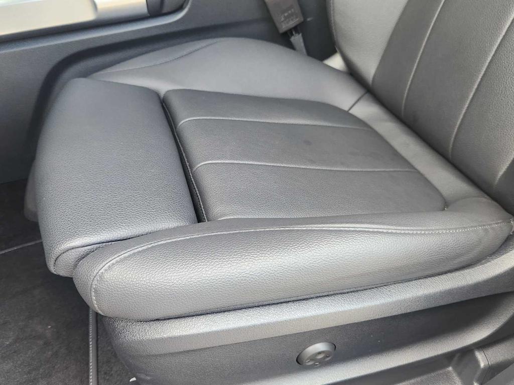 used 2025 Mercedes-Benz GLB 250 car, priced at $42,990