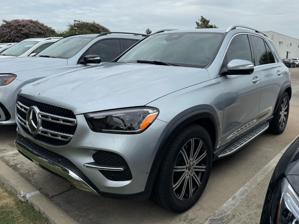 used 2025 Mercedes-Benz GLE 450 car, priced at $69,989
