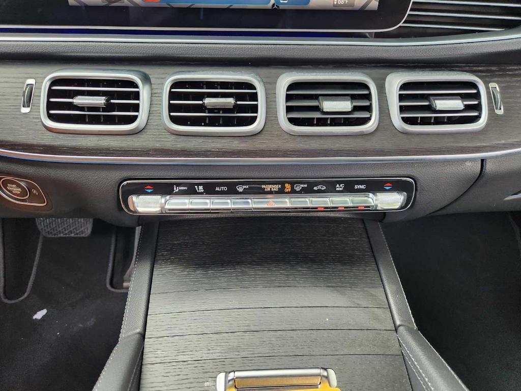 used 2025 Mercedes-Benz GLE 450 car, priced at $69,989