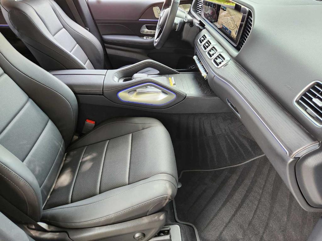 used 2025 Mercedes-Benz GLE 450 car, priced at $69,989