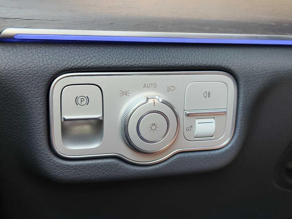 new 2026 Mercedes-Benz GLE 450e car, priced at $76,345