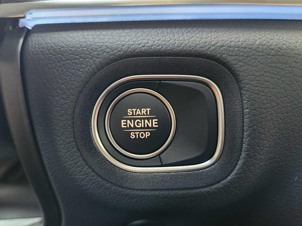new 2026 Mercedes-Benz GLE 450e car, priced at $76,345
