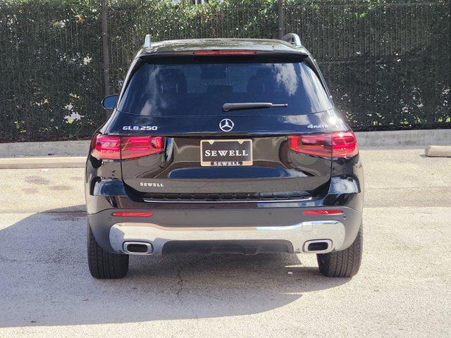 used 2024 Mercedes-Benz GLB 250 car, priced at $39,992