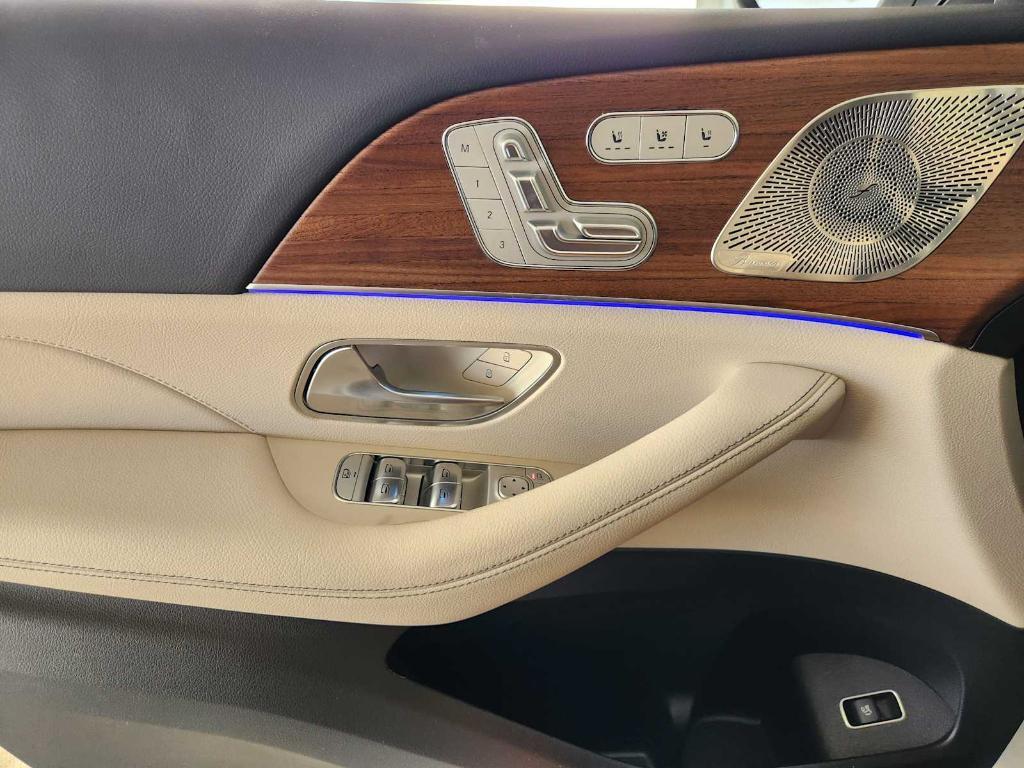 new 2026 Mercedes-Benz GLS 450 car, priced at $98,030