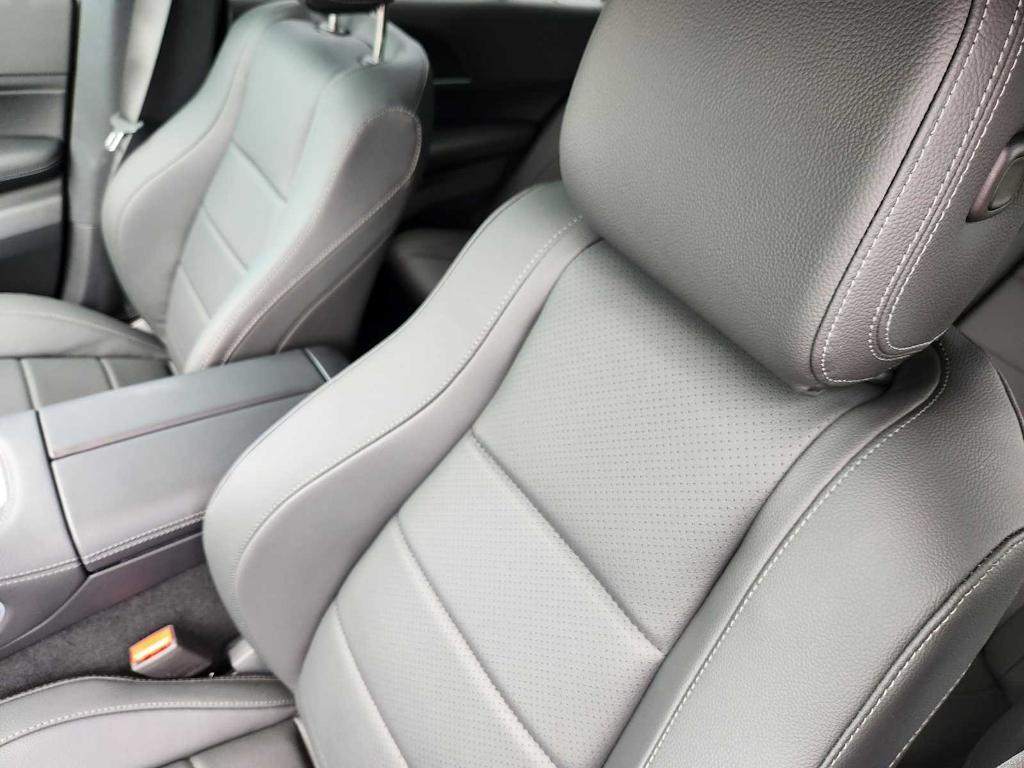 new 2025 Mercedes-Benz GLE 350 car, priced at $73,185