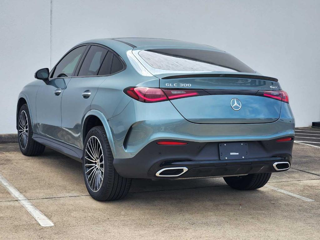 new 2025 Mercedes-Benz GLC 300 car, priced at $67,545