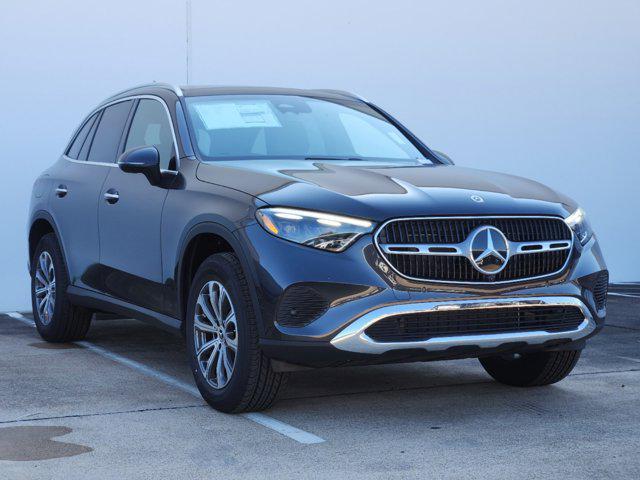 new 2025 Mercedes-Benz GLC 300 car, priced at $60,195