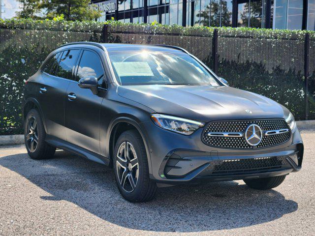 new 2025 Mercedes-Benz GLC 300 car, priced at $62,095