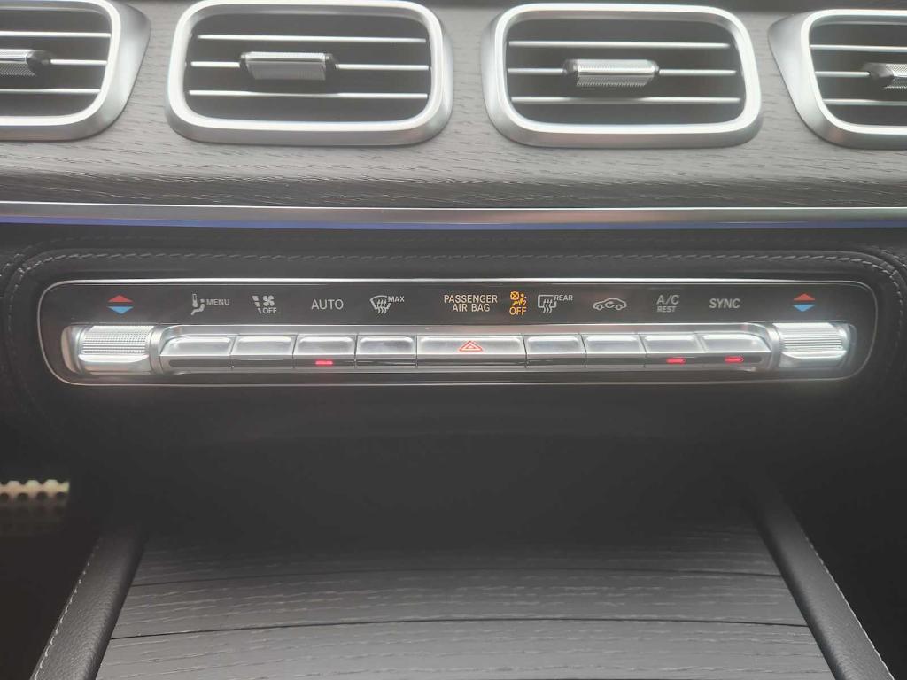 new 2025 Mercedes-Benz AMG GLE 53 car, priced at $100,735