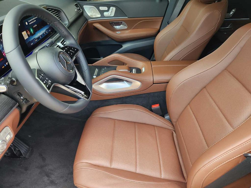 new 2025 Mercedes-Benz GLS 450 car, priced at $93,075