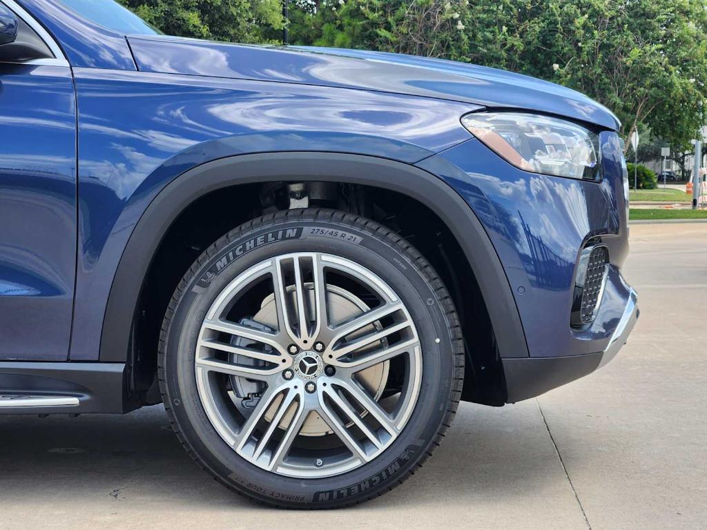 new 2025 Mercedes-Benz GLS 450 car, priced at $93,075