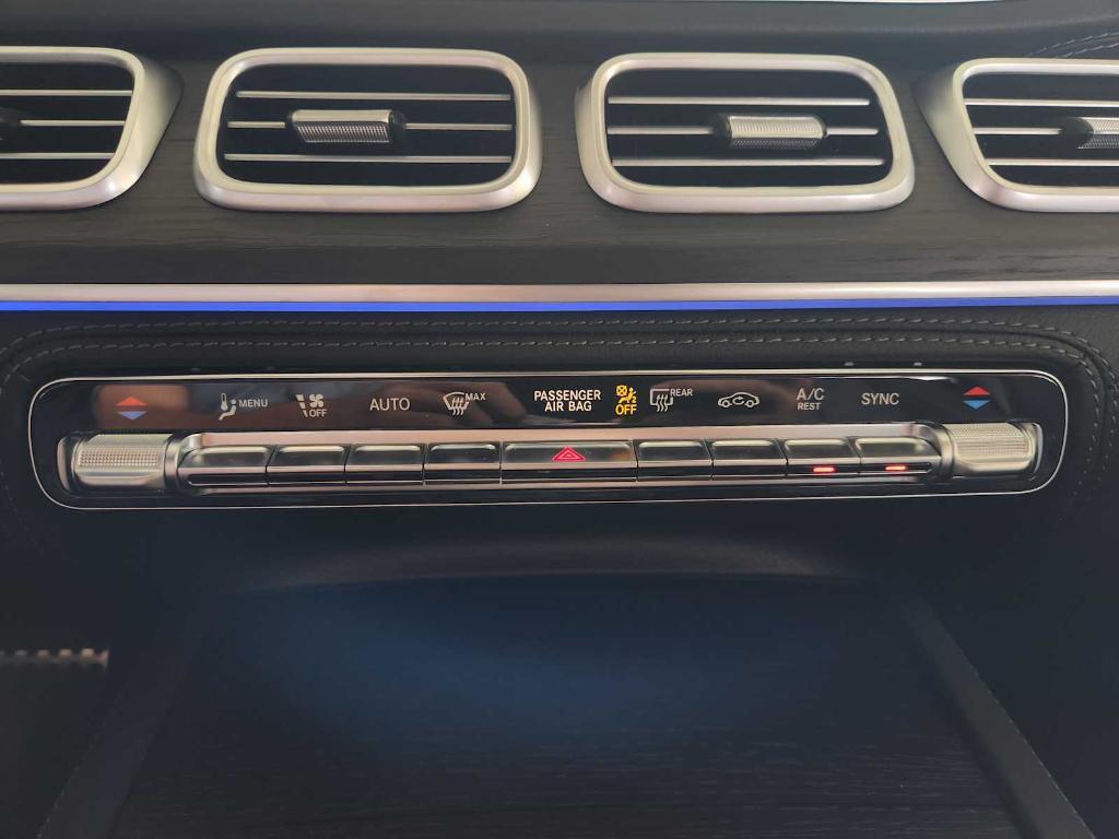 new 2025 Mercedes-Benz GLS 580 car, priced at $122,680