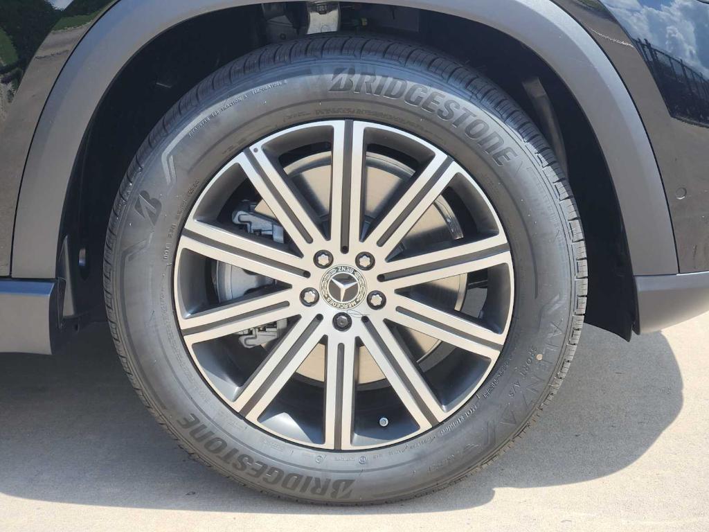 new 2025 Mercedes-Benz GLE 450e car, priced at $77,770